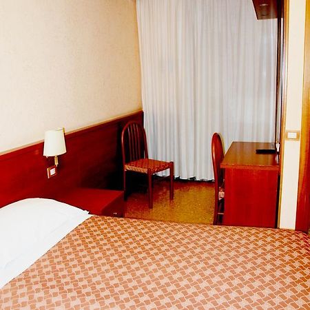 Hotel Bruna Róma Kültér fotó
