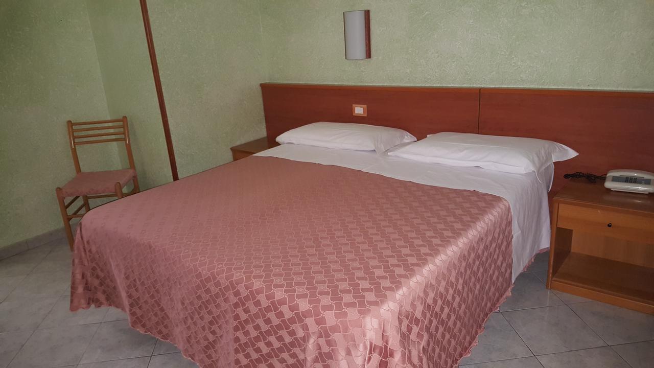Hotel Bruna Róma Kültér fotó