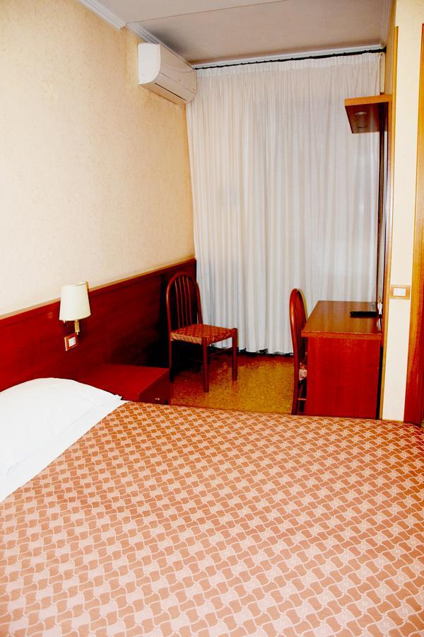 Hotel Bruna Róma Kültér fotó