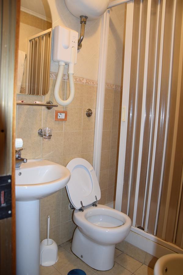 Hotel Bruna Róma Kültér fotó